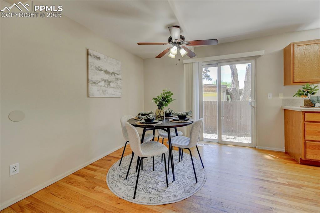 Image 8 of 20: Dining Area