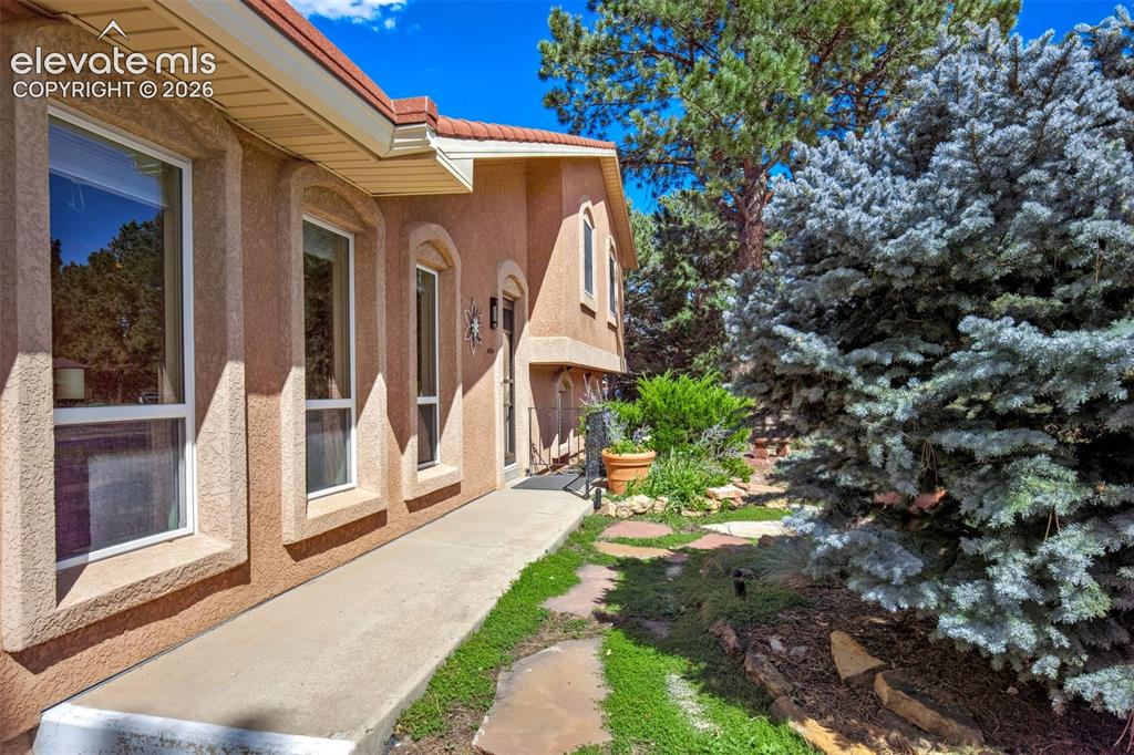 Image 7 of 48: Front Walkway