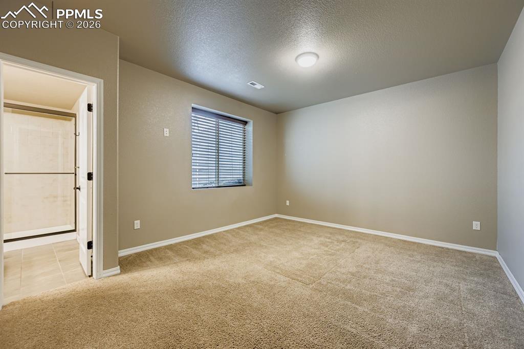 Image 24 of 36: bedroom 4