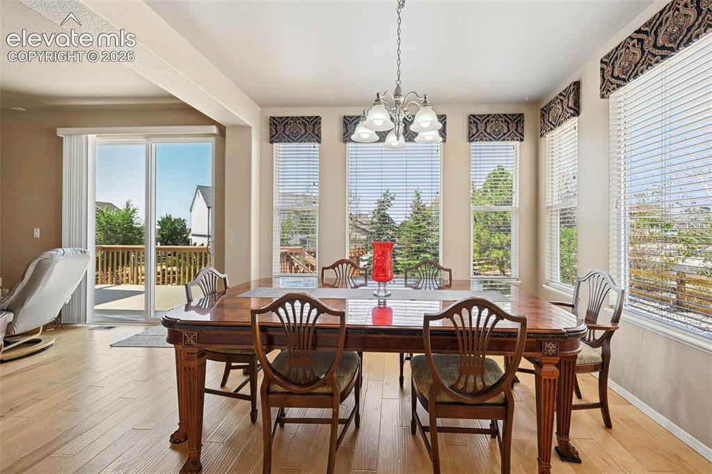 Image 8 of 47: Dining Area