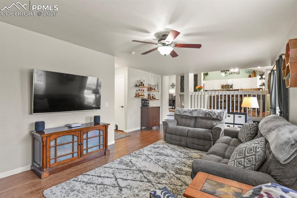 Image 21 of 43: Family Room