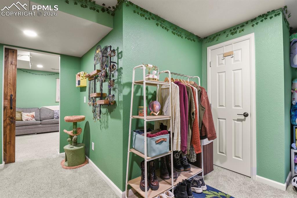 Image 35 of 43: Bedroom