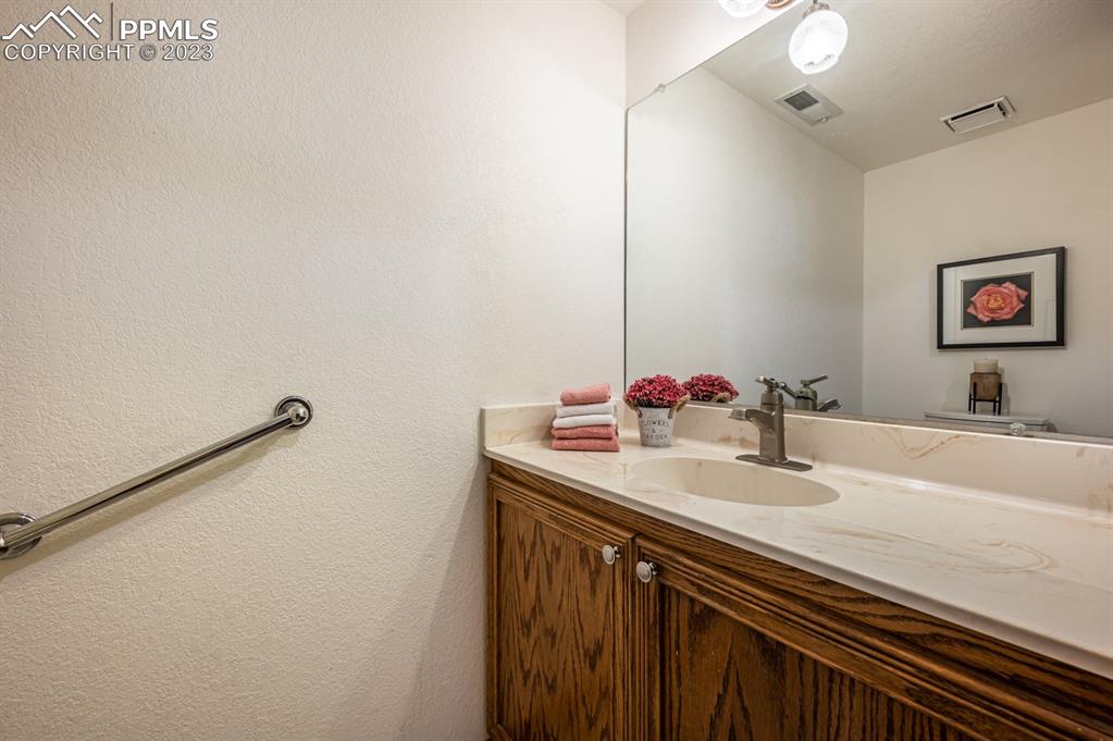 Listing 9682355, Image 21 of 45