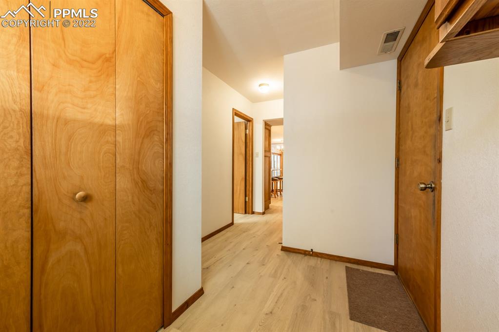 Listing 9682355, Image 23 of 45
