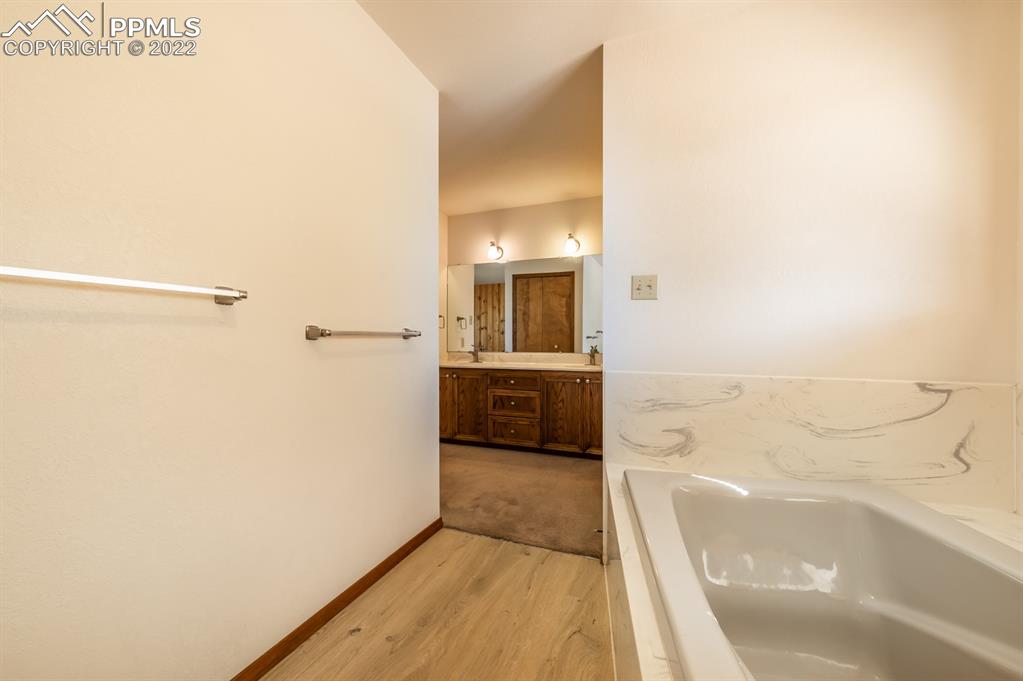 Listing 9682355, Image 30 of 45
