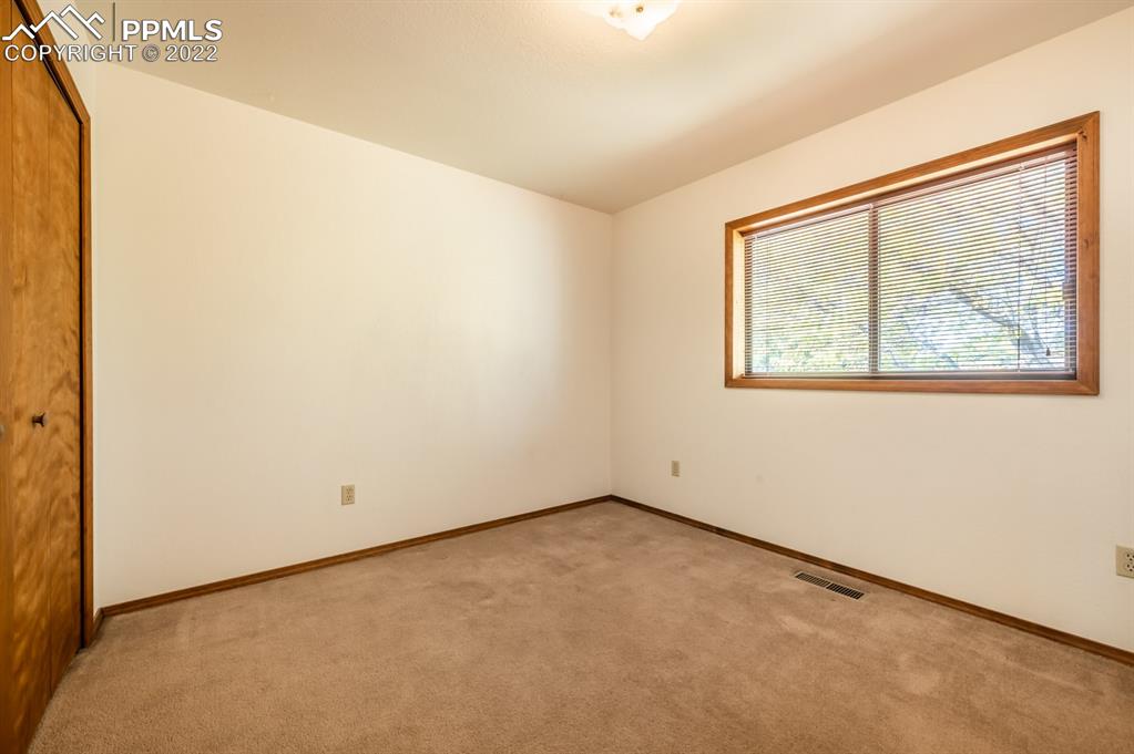 Listing 9682355, Image 37 of 45