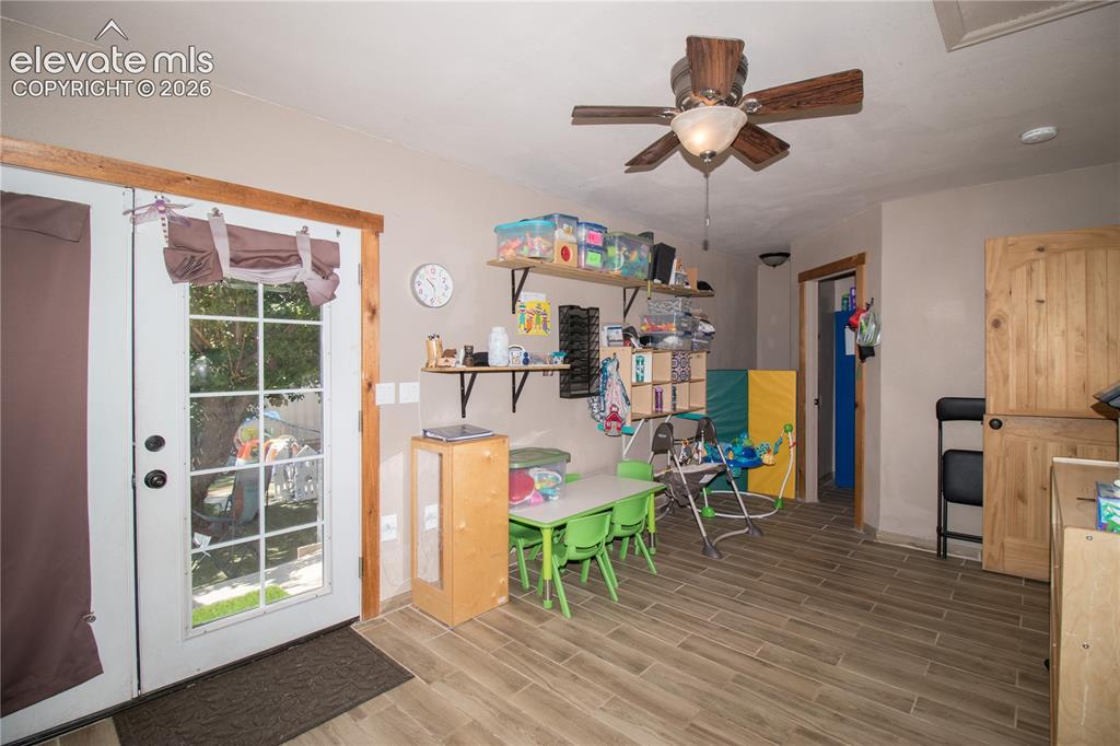 Image 19 of 41: Game Room
