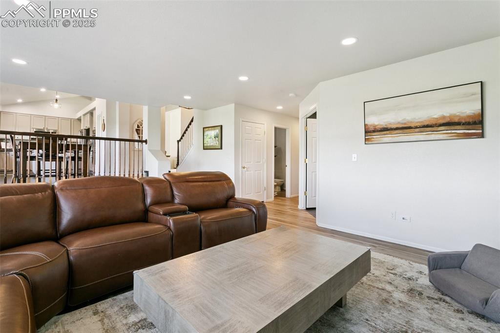 Image 15 of 41: Living Room