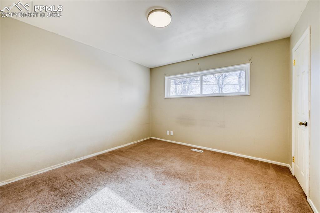 Image 10 of 22: Bedroom