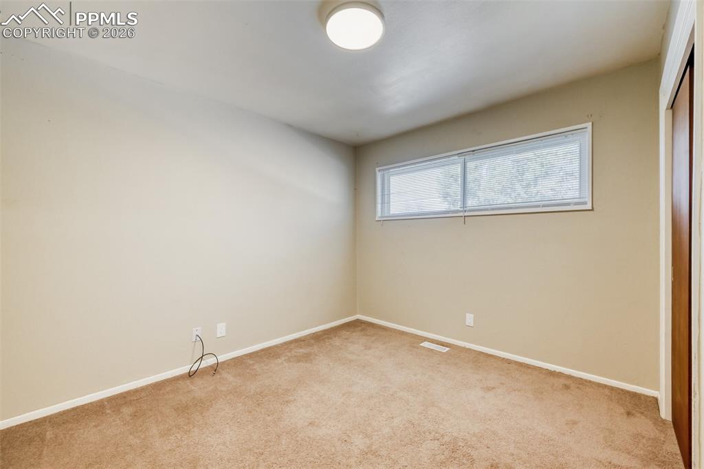 Image 12 of 22: Bedroom