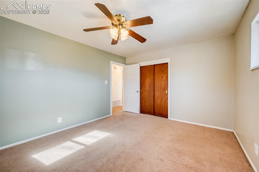 Image 15 of 22: Bedroom