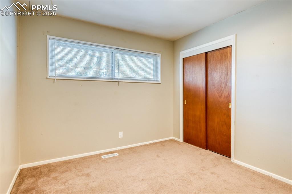 Image 17 of 22: Bedroom