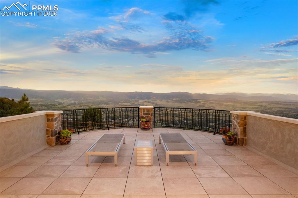 Image 34 of 39: Spacious recreation room with a flexible layout for lounging, game tables, 