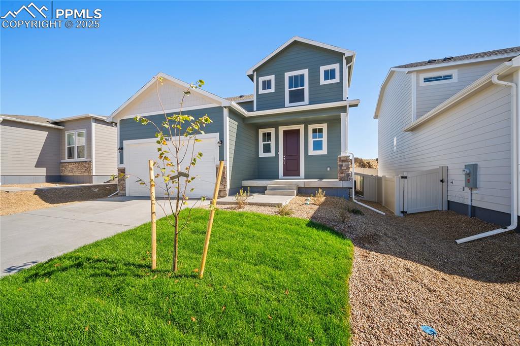 Image 2 of 39: Front of Structure