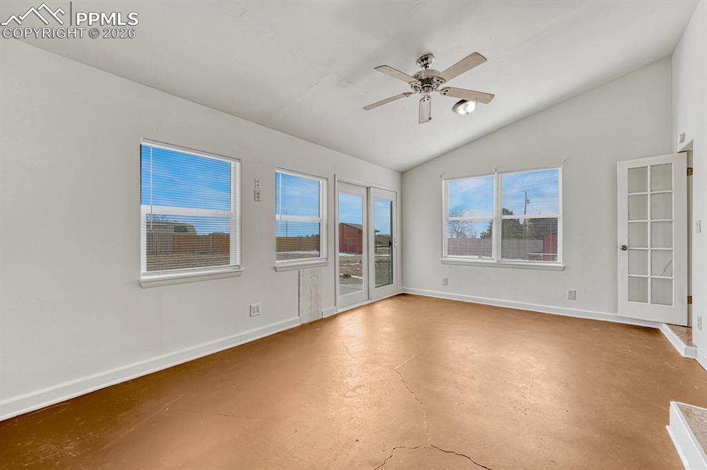 Image 12 of 42: Sun Room