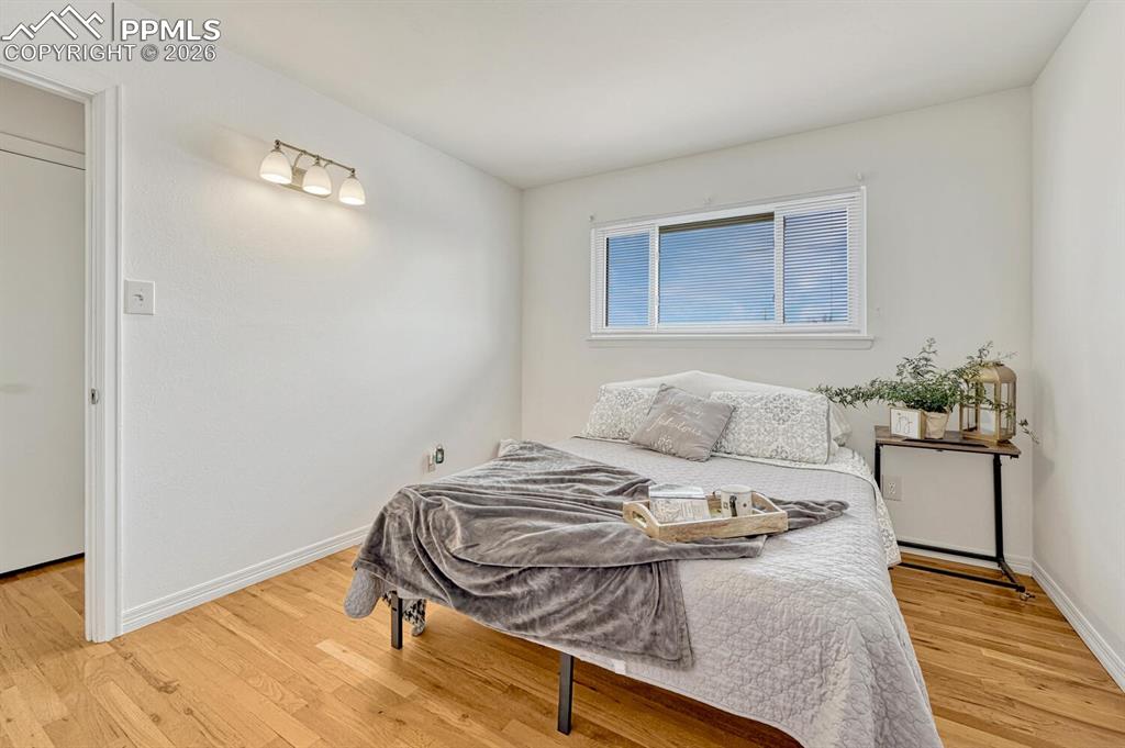 Image 20 of 42: Bedroom