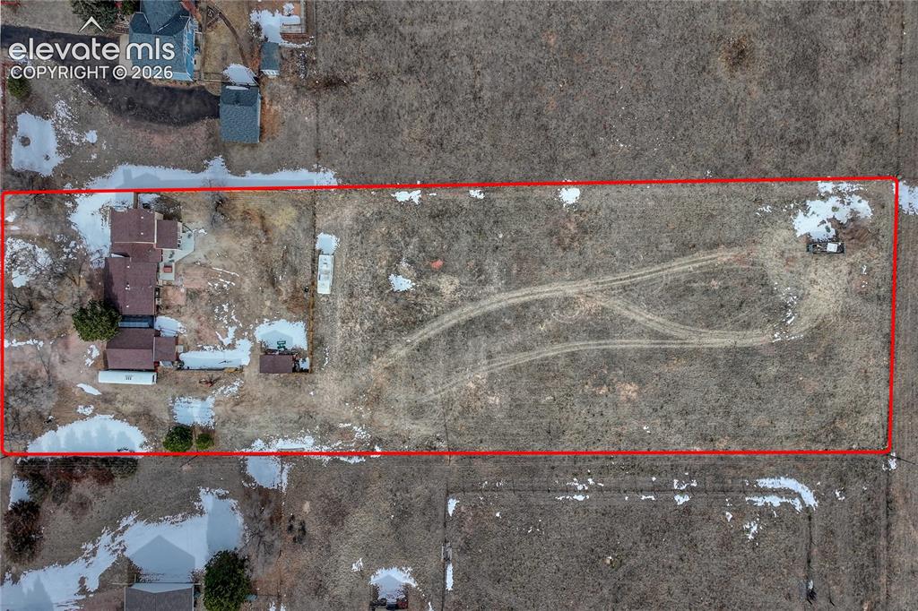 Image 34 of 42: PROPERTY LINES ARE APPROXIMATE AND NOT A SURVEY