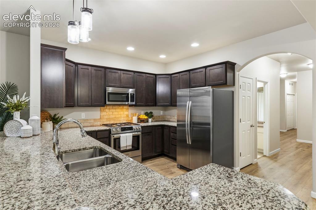 Image 13 of 48: Kitchen