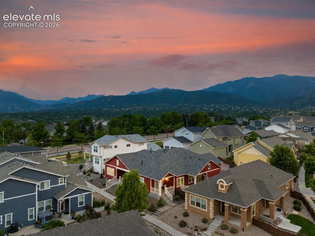 Image 2 of 48: Beautiful Westside Location