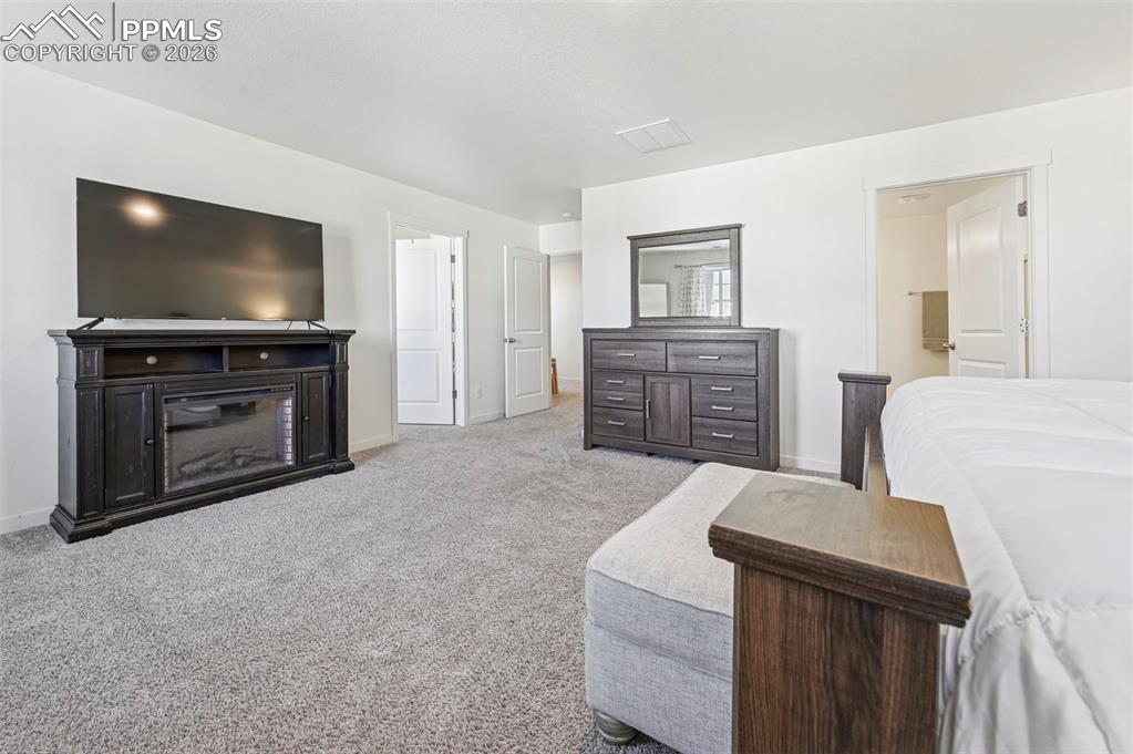 Image 18 of 40: Master Bedroom