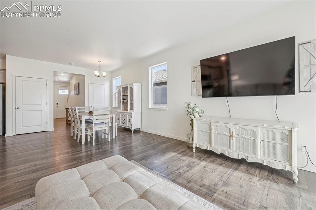 Image 8 of 40: Living Room