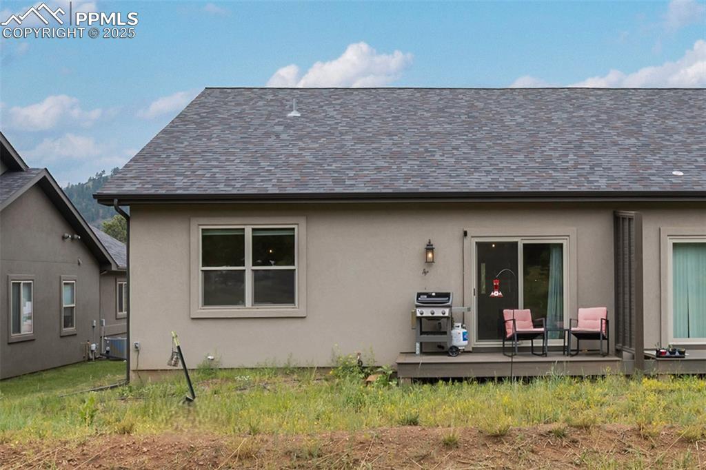 Image 37 of 38: Back of Structure