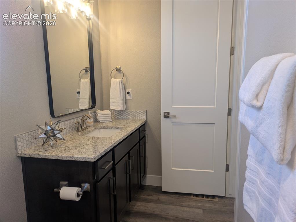 Image 13 of 47: Bathroom
