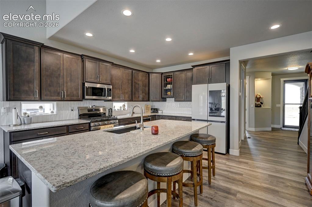 Image 6 of 47: Kitchen