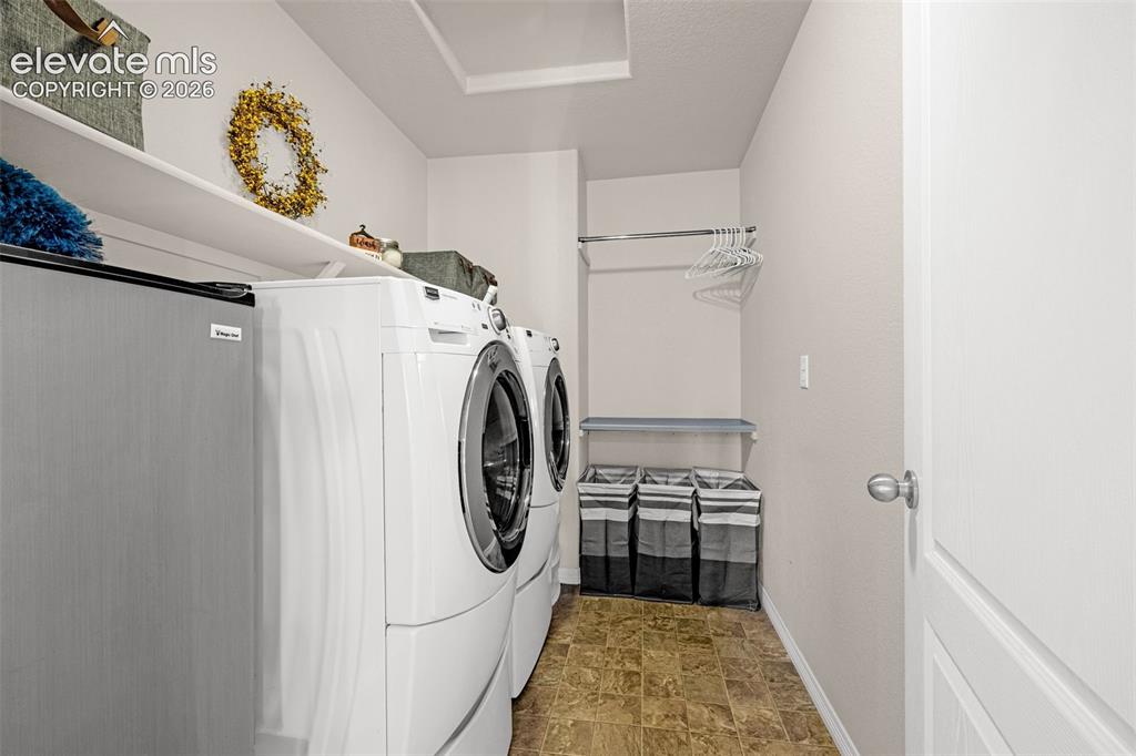 Image 31 of 42: Laundry
