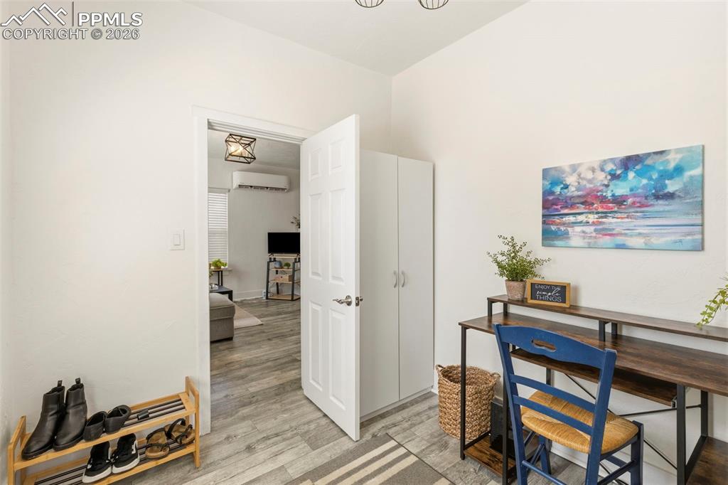 Image 21 of 26: Bedroom