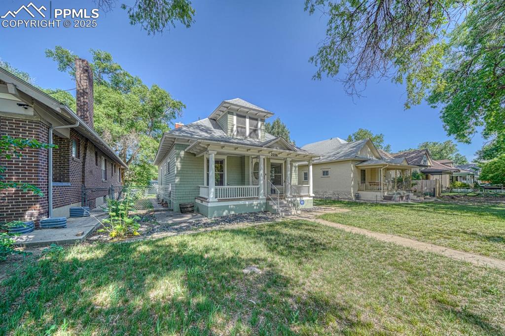 Image 2 of 30: Front of Structure