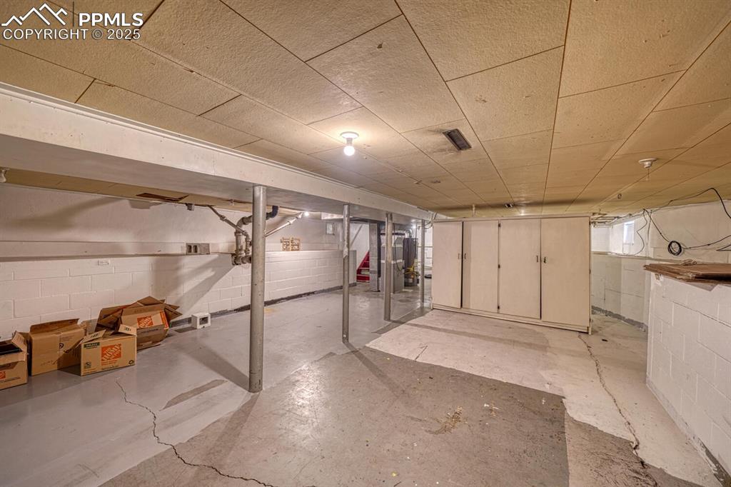 Image 20 of 30: Basement