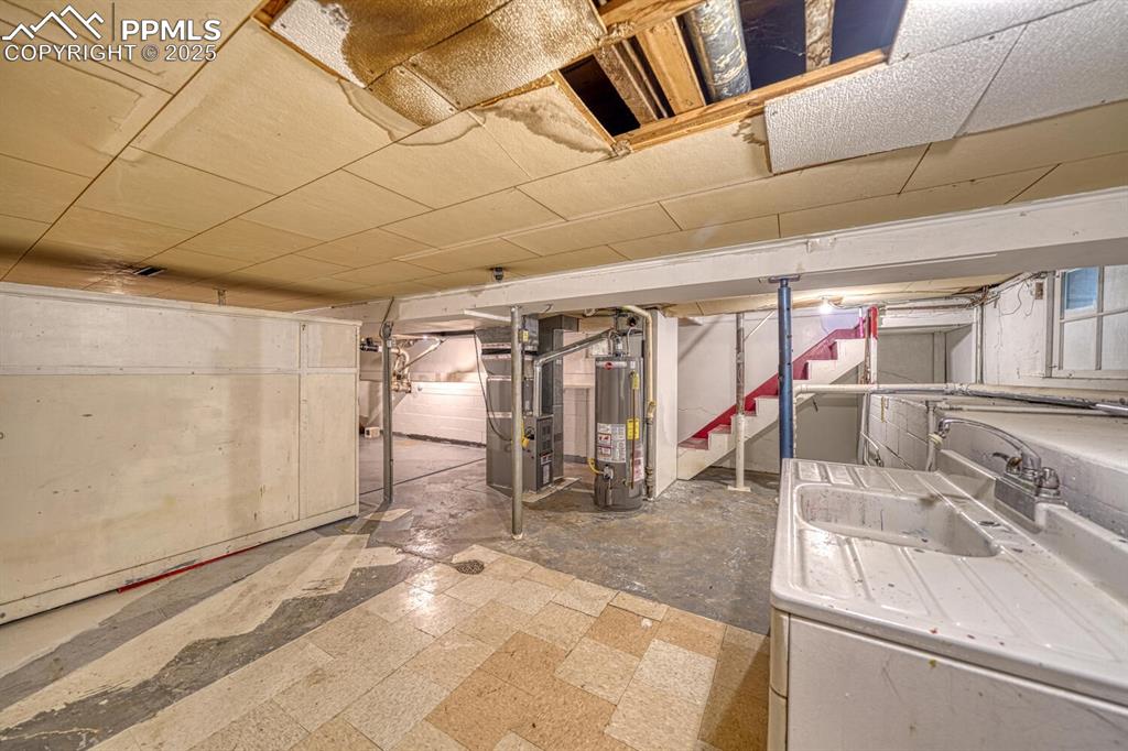 Image 22 of 30: Basement