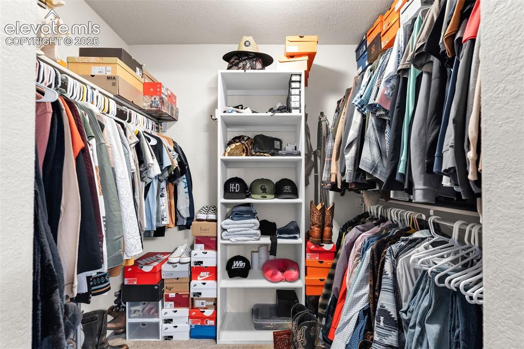 Image 14 of 46: Closet