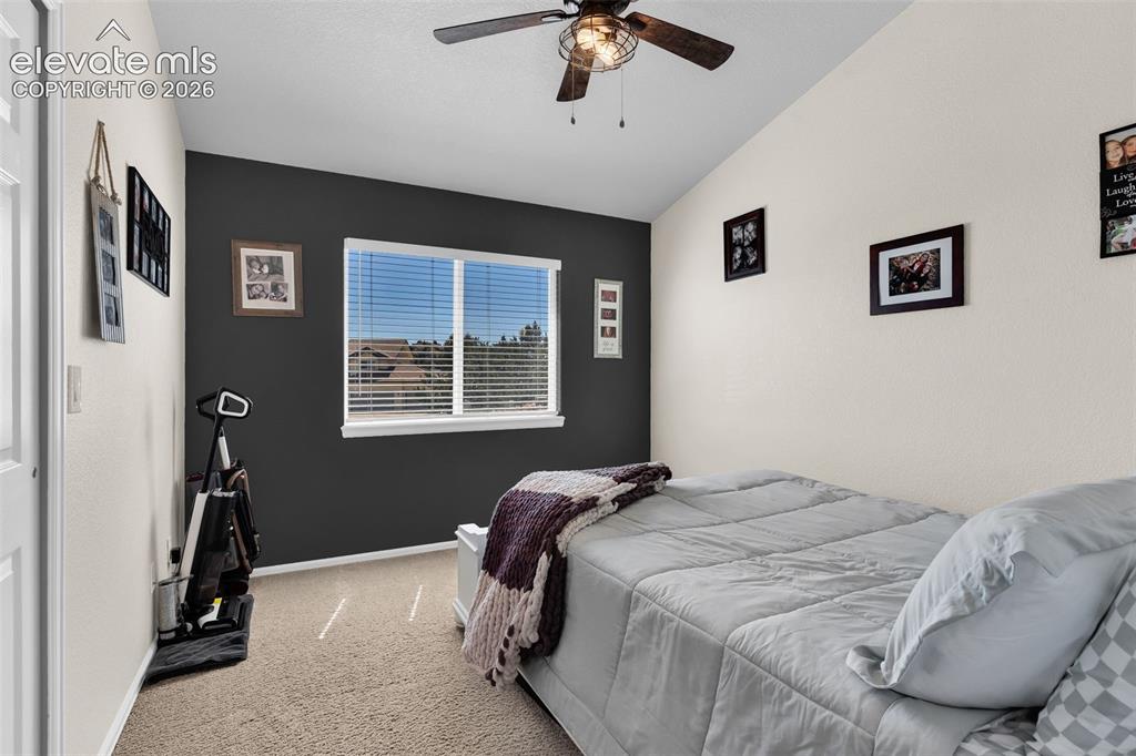 Image 18 of 46: Bedroom