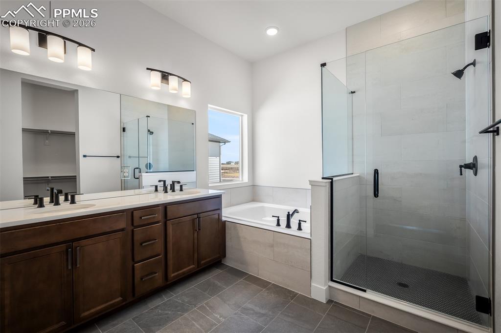 Image 19 of 40: Master Bathroom