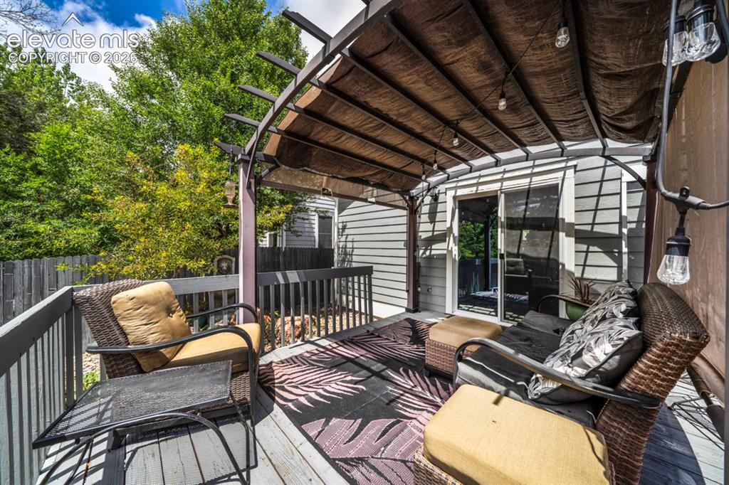 Image 7 of 43: Deck