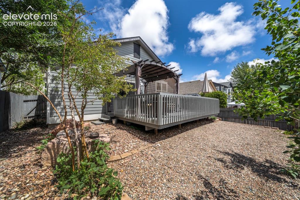 Image 8 of 43: Back of Structure