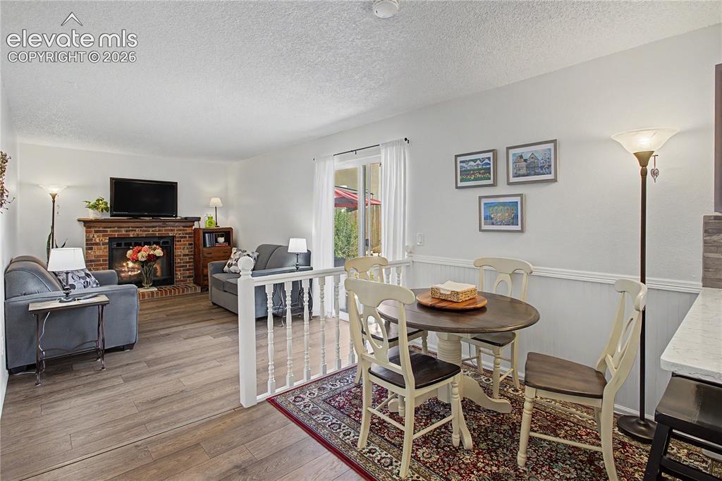 Image 16 of 41: Dining Area