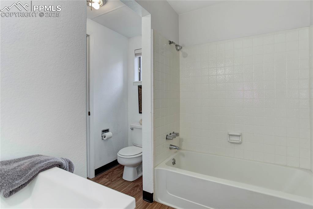 Image 12 of 25: Full bath - main level