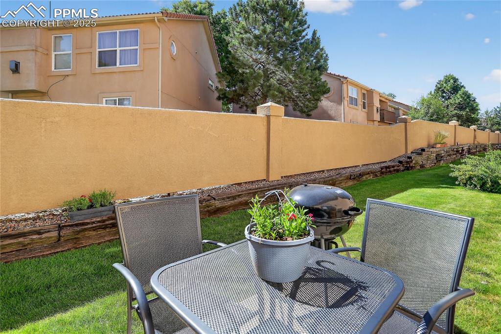 Image 21 of 25: Patio for al fresco dining