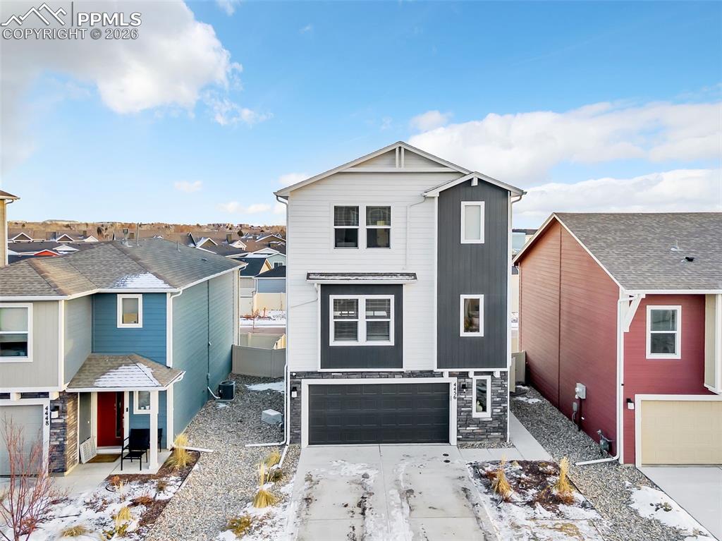 Image 23 of 31: Front of Structure