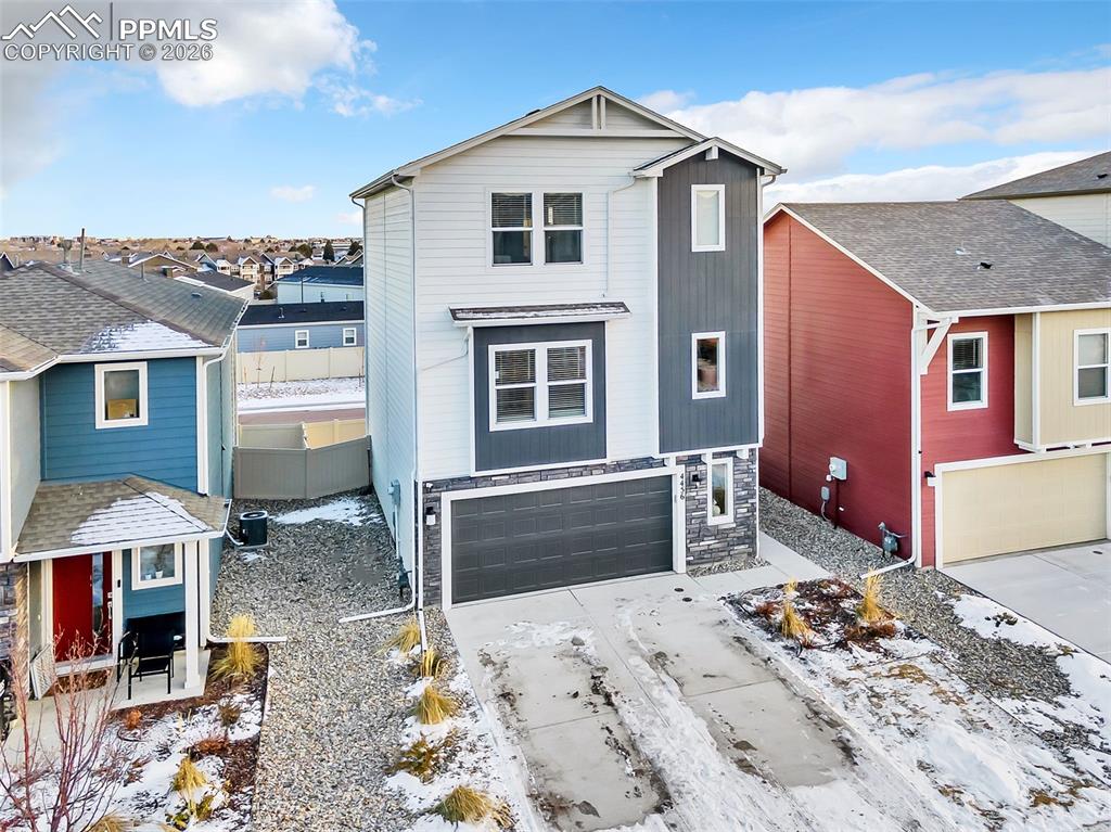 Image 24 of 31: Front of Structure