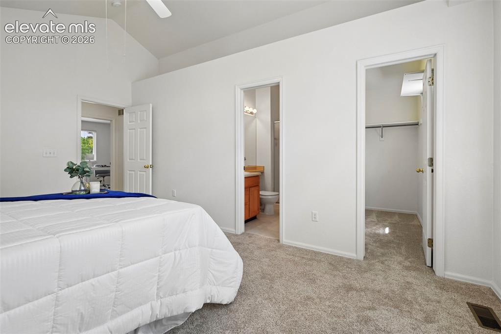 Image 15 of 33: Bedroom