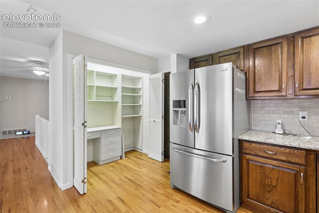 Image 10 of 34: Kitchen