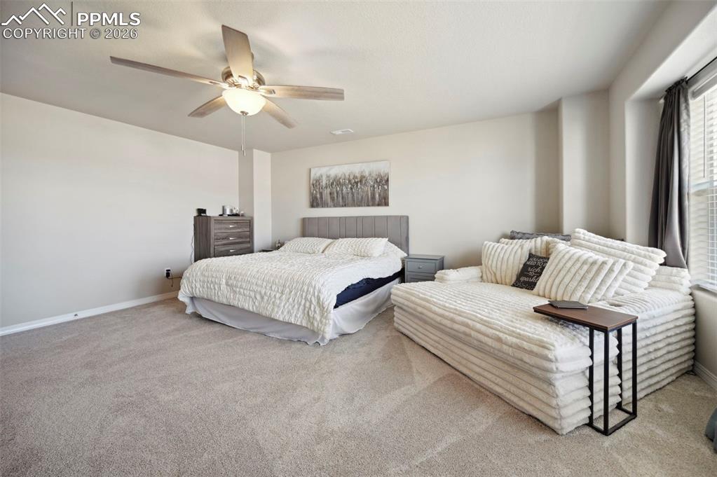 Image 16 of 39: Bedroom