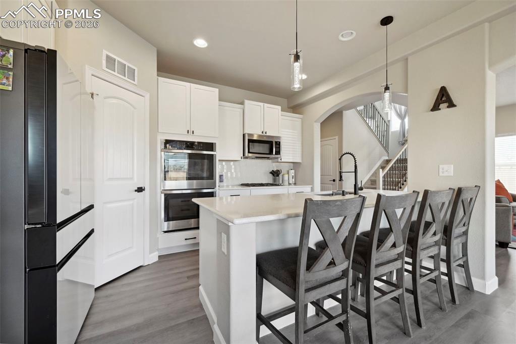 Image 5 of 39: Kitchen