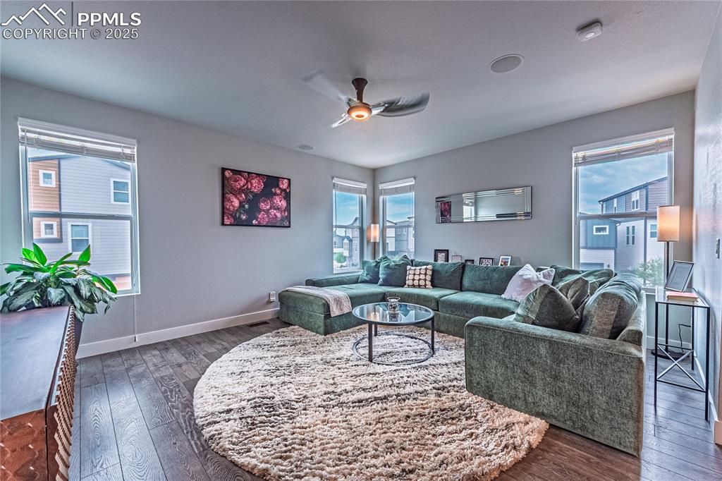 Image 14 of 37: Living Room