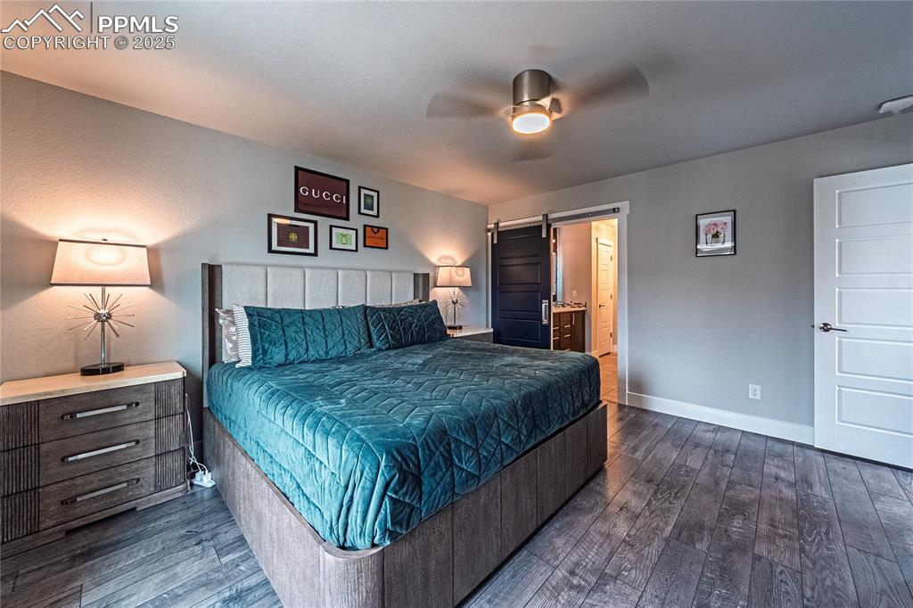 Image 20 of 37: Bedroom