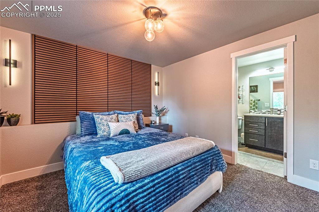 Image 33 of 37: Bedroom